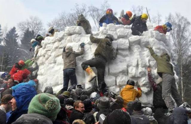 10188_582205618526650_1697649187_n