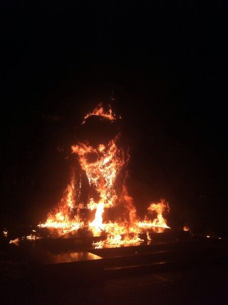 Lenin sculpture in Zhytomyr, burning.