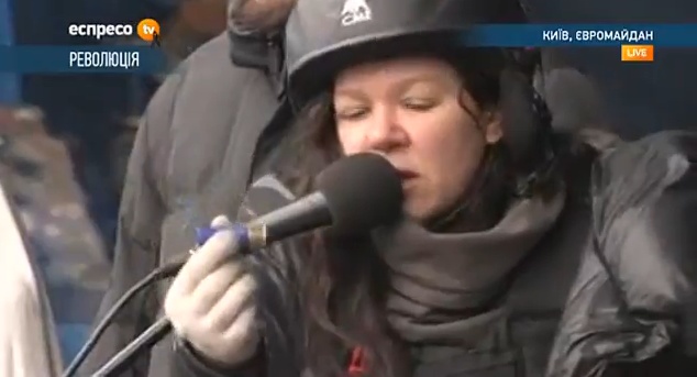 Ruslana demonstrates armor-piercing round used to shoot protesters