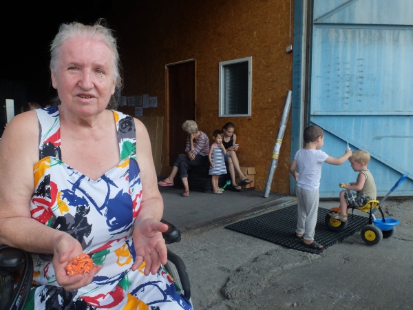 Anna Petrivna, 70, a refugee from Luhansk