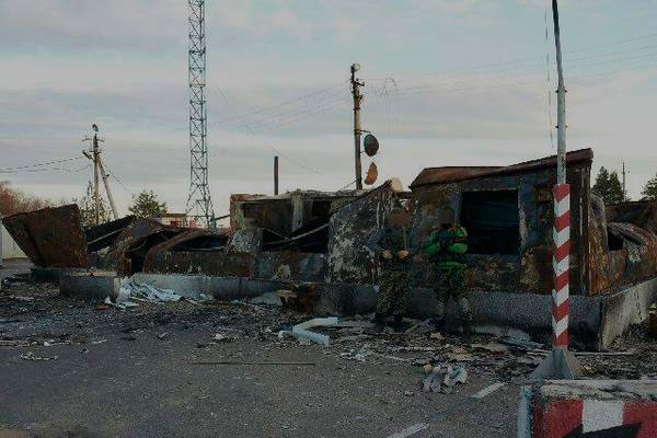 Checkpoint on the border with Russia