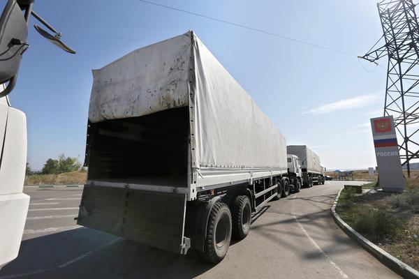 The 17th Russian "humanitarian convoy" heading toward East Ukraine today with 160 vehicles strong. Neither Ukraine or international monitors able to verify the vehicles' contents. SOURCE