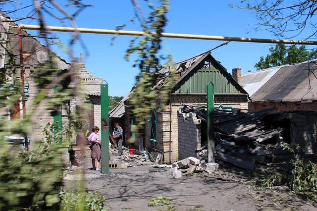 Mar'inka after shelling, June 4, 2015