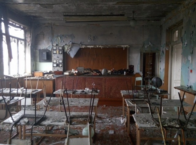 School in Pisky. Photo: Konstantin Bernatovich