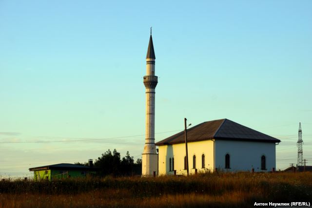Bakhchysarai mosque. Photo: Anton Naumlyuk